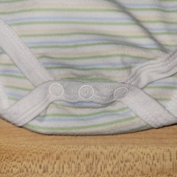 Classic Pooh Baby Romper Green Winnie the Pooh “Fly Up!” Embroidery Outfit 6M - Picture 8 of 10